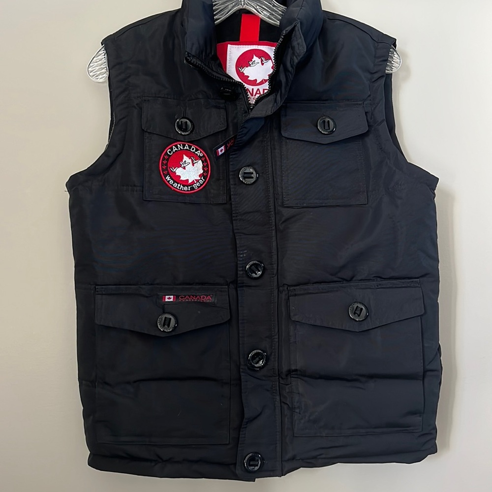 Canada Weather Gear Insulated Black Puffer Vest | M